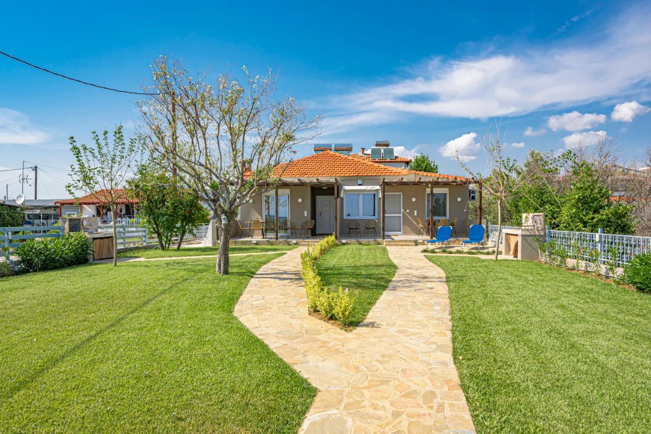 Azzurro Seafront Houses Nea Kallikrateia Ngoại thất bức ảnh